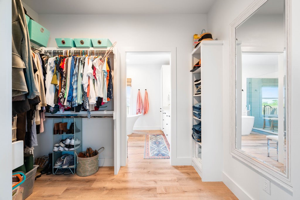 568 W Post Oak Lane Property Photo 22