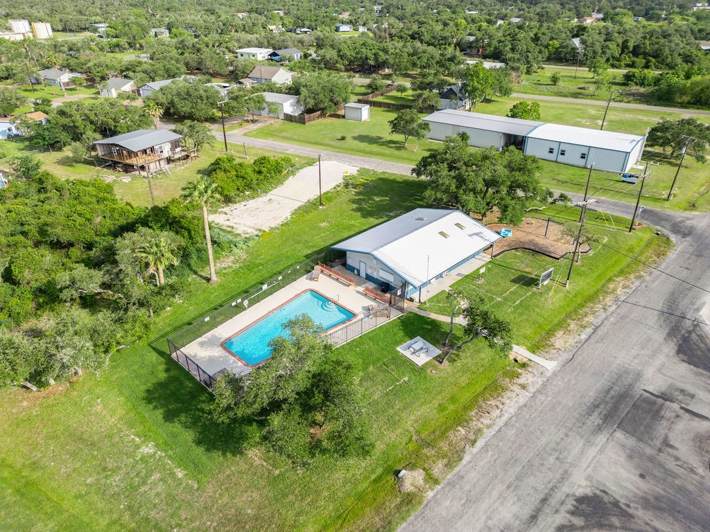 568 W Post Oak Lane Property Photo 36