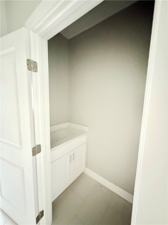 110 Mclead Property Photo 12