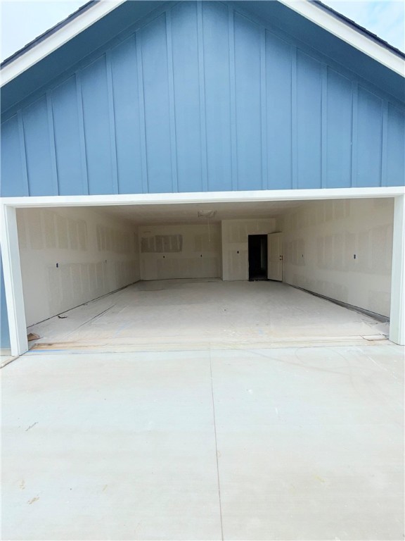 110 Mclead Property Photo 21