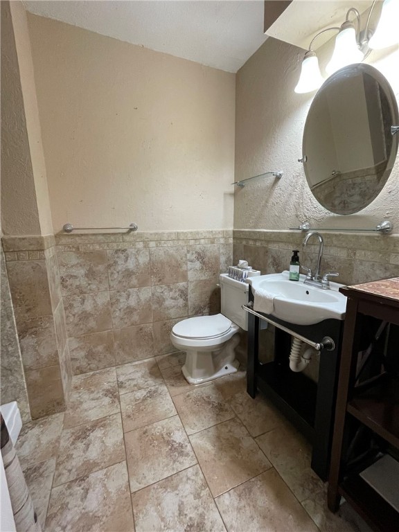 6002 Killarmet Dr Property Photo 16