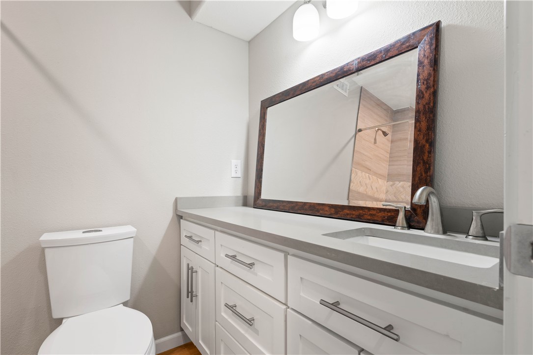 71 Nassau Dr 403 Property Photo 16