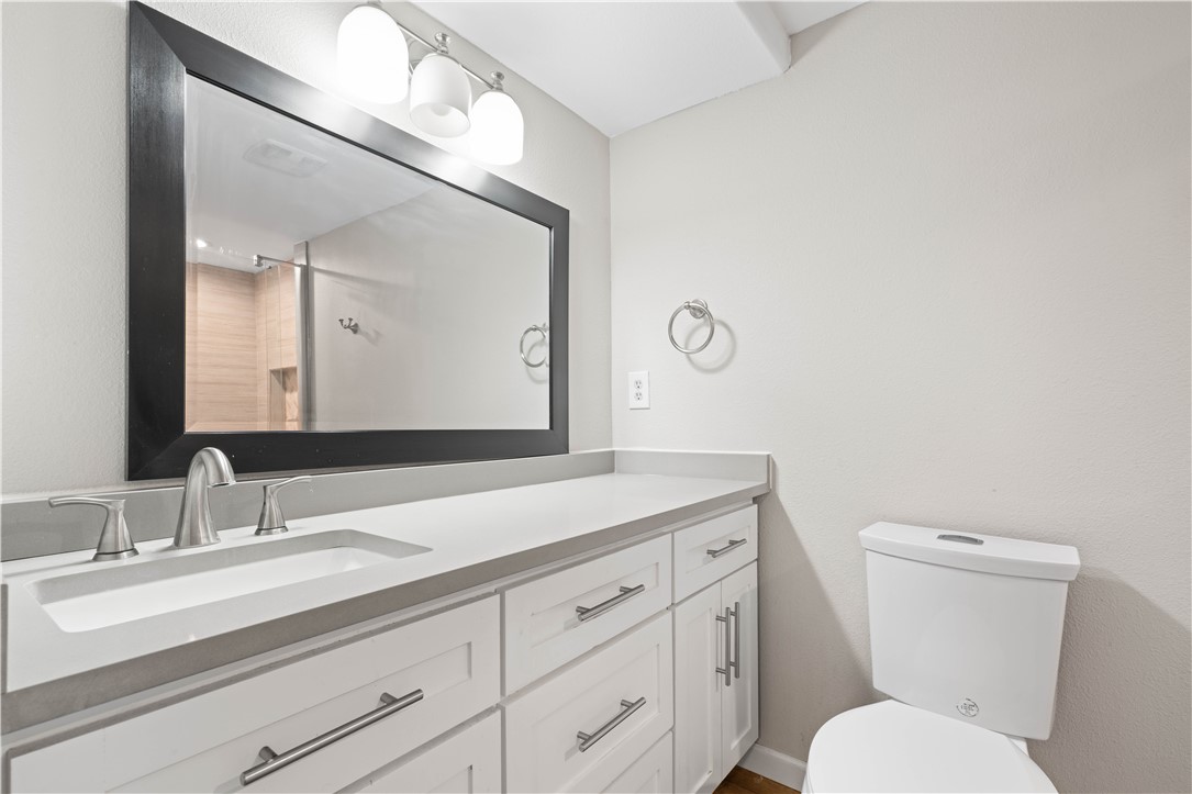 71 Nassau Dr 403 Property Photo 18