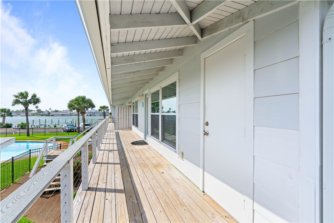 71 Nassau Dr 403 Property Photo 31