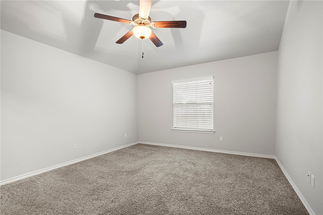 10113 Maverick Property Photo 13