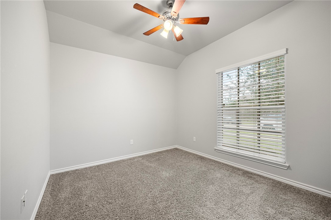 10113 Maverick Property Photo 20