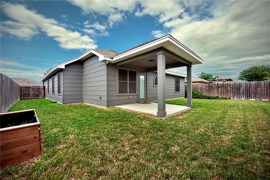 10113 Maverick Property Photo 24