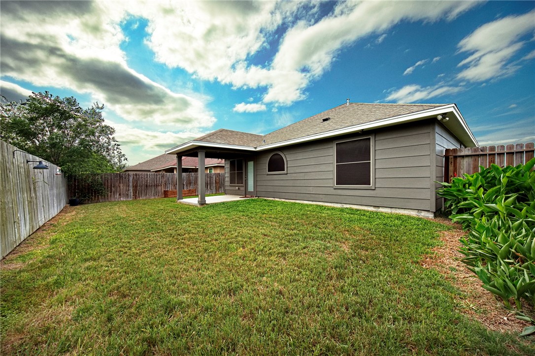 10113 Maverick Property Photo 25