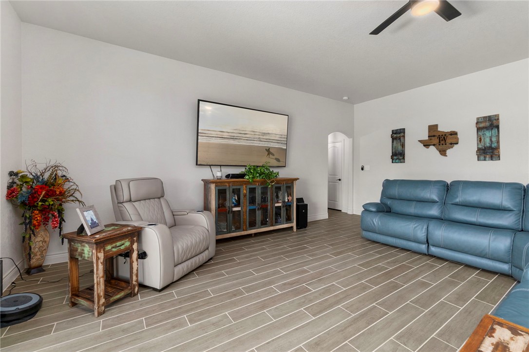 177 Glenvalley Circle Property Photo 15