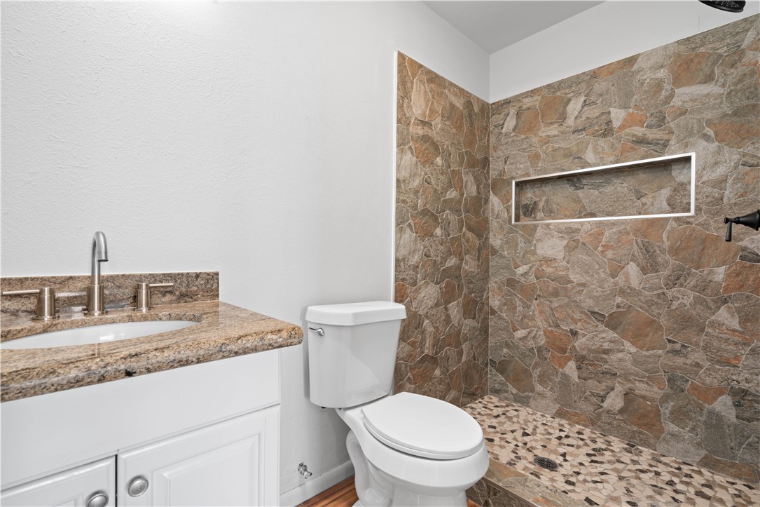 6106 Orangewood Dr Property Photo 4