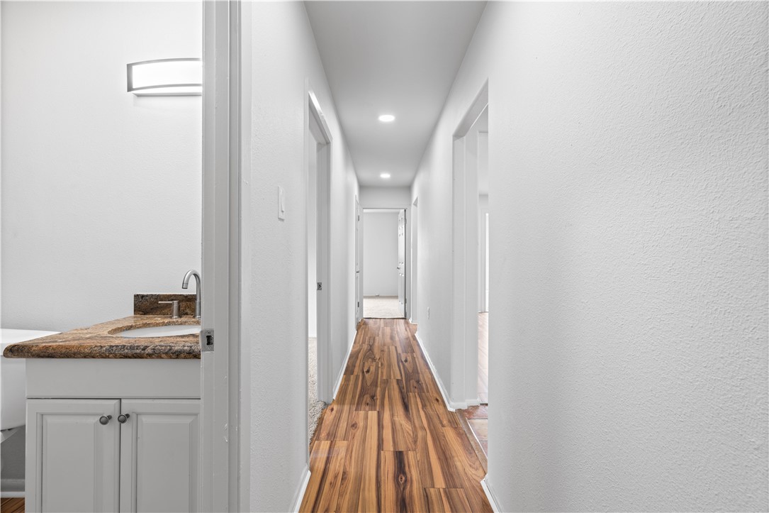 6106 Orangewood Dr Property Photo 5