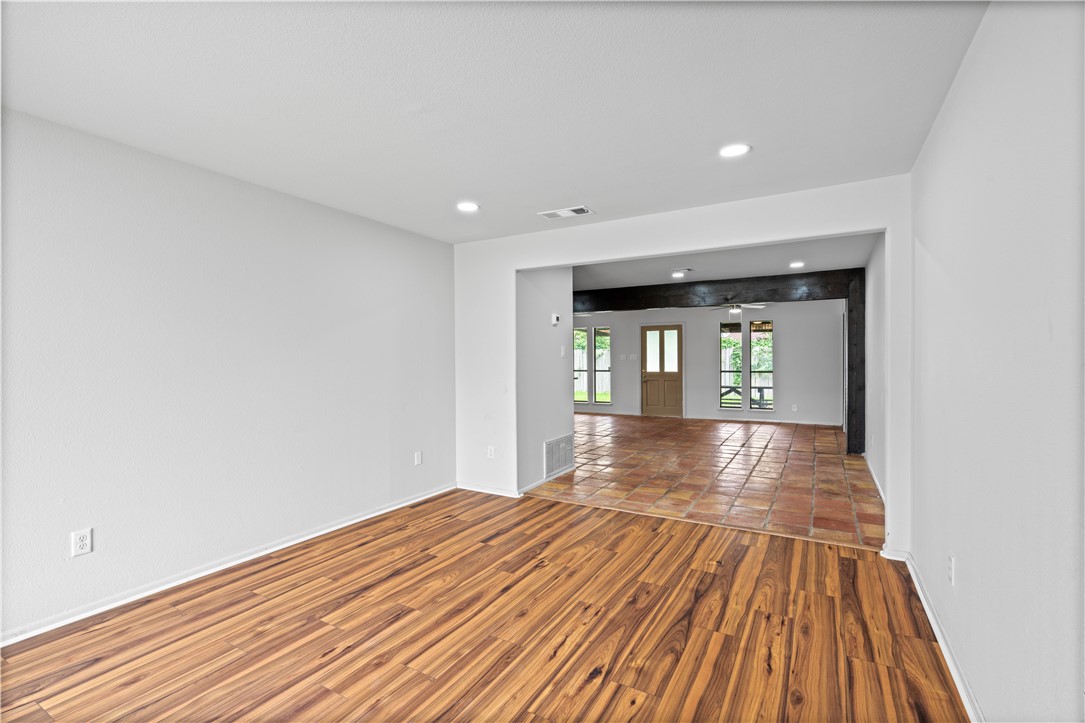 6106 Orangewood Dr Property Photo 17