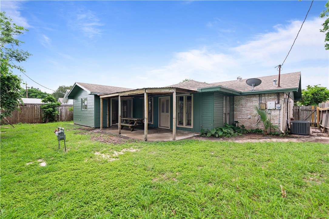 6106 Orangewood Dr Property Photo 22