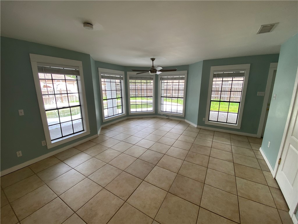7429 Lake Maggorie Dr Property Photo 10