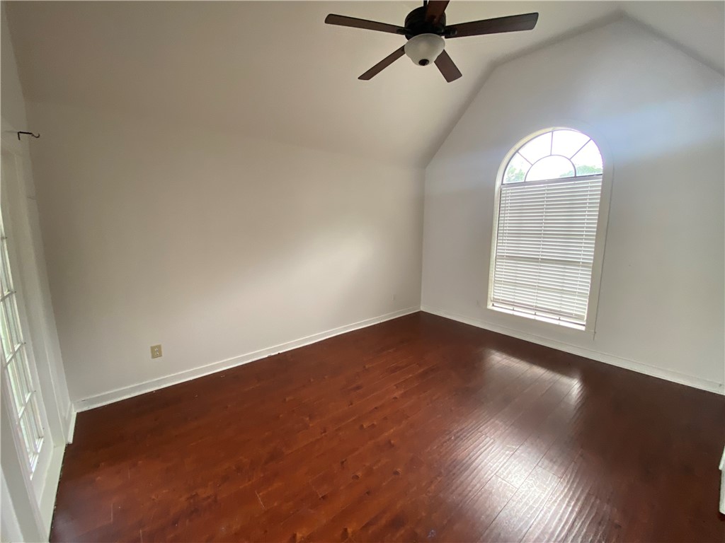 7429 Lake Maggorie Dr Property Photo 15