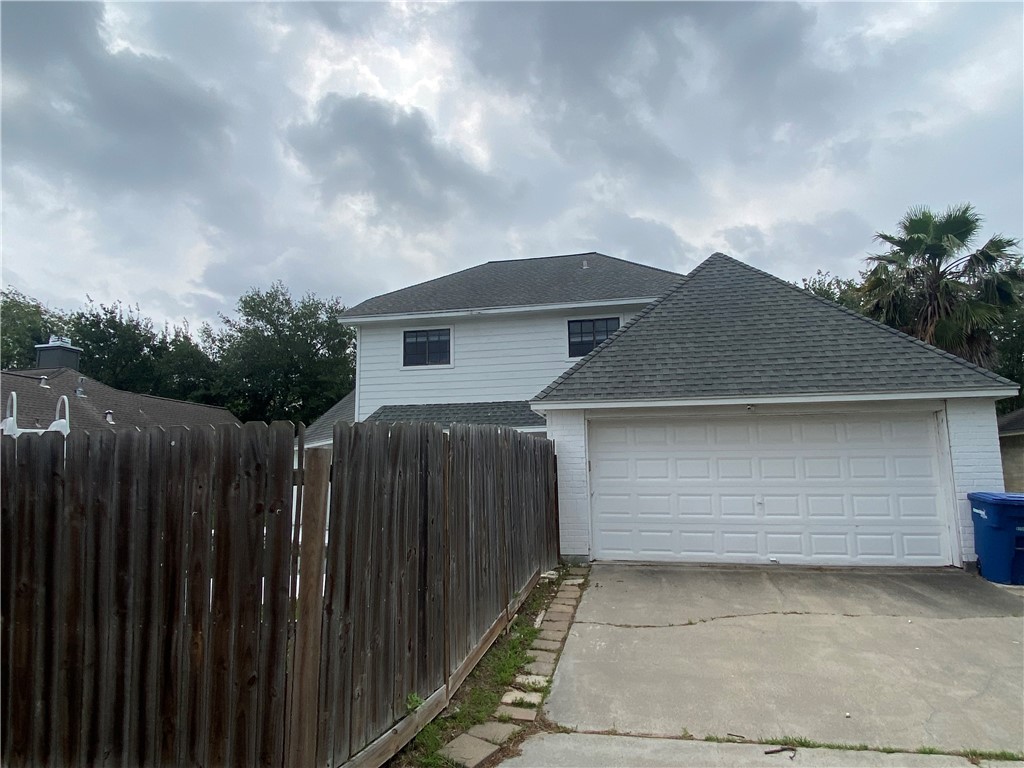 7429 Lake Maggorie Dr Property Photo 31