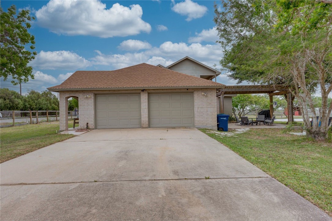 2745 Debra Lane Property Photo 4