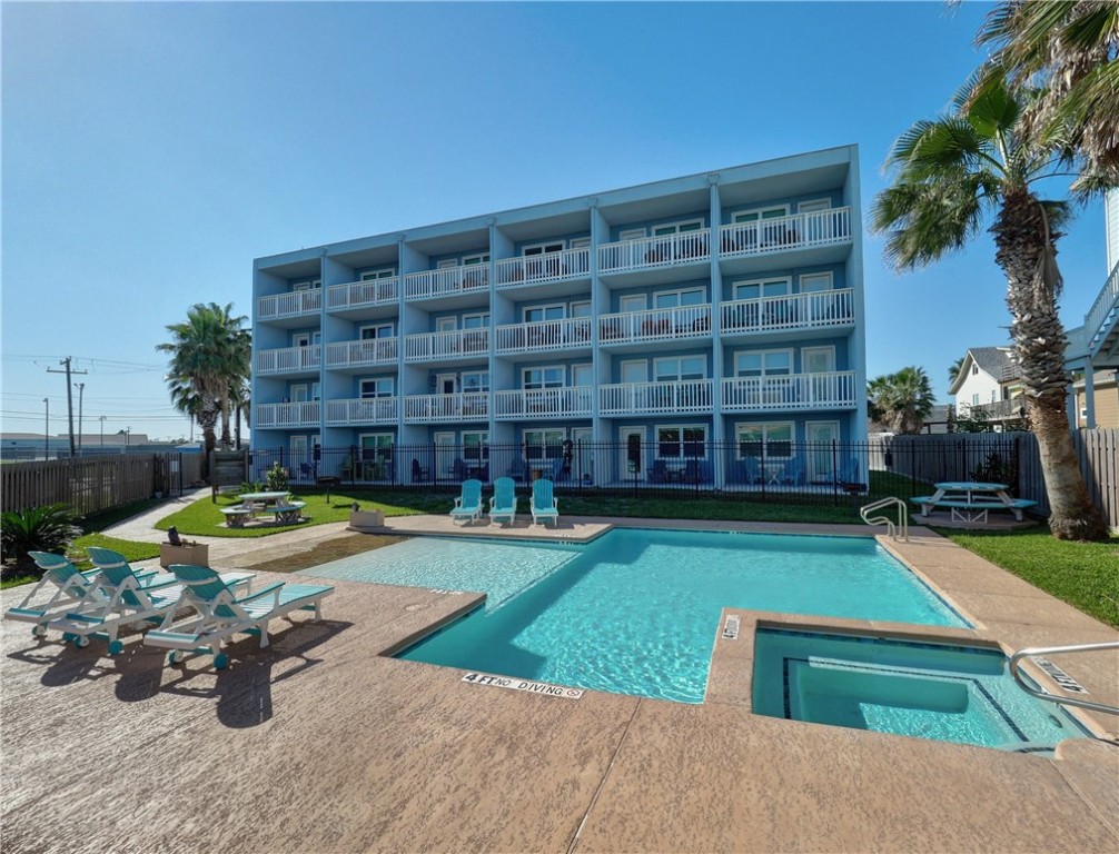 407 Beach Ave 112 Property Photo 1