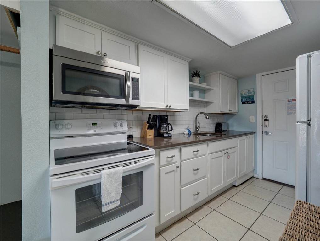 407 Beach Ave 112 Property Photo 8