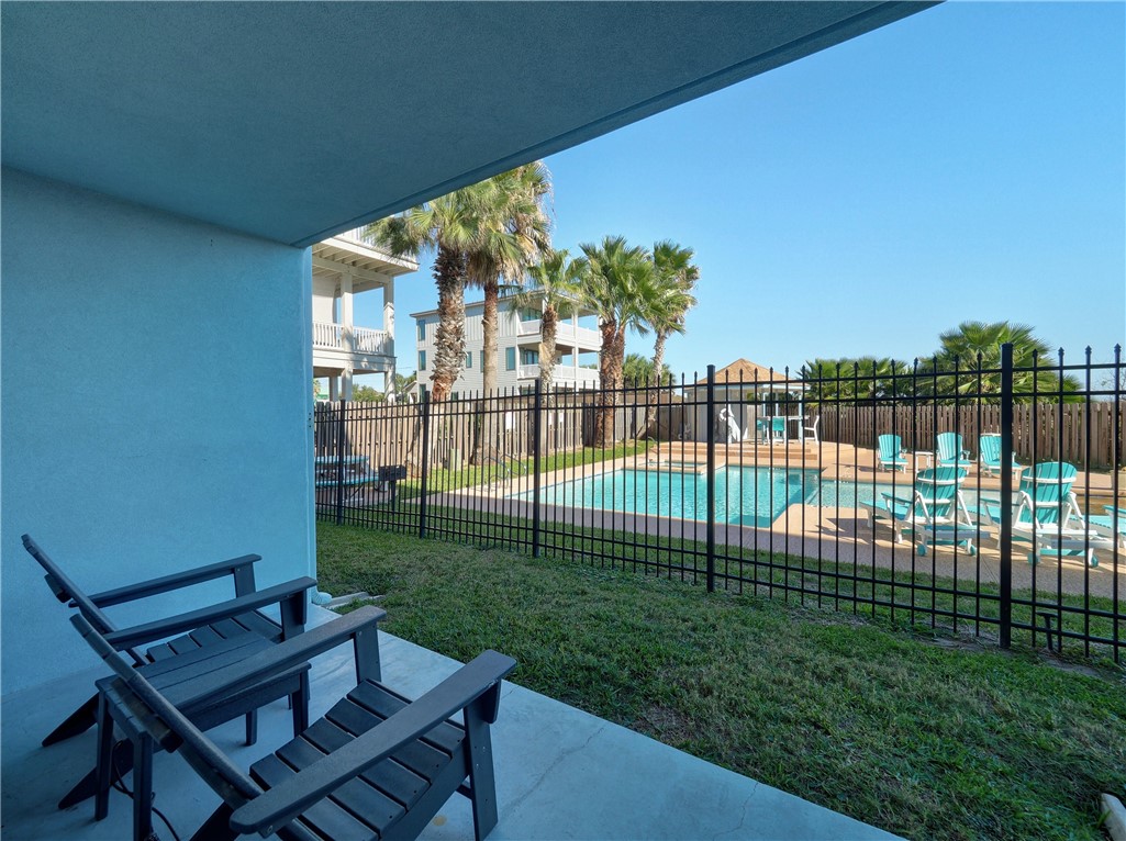 407 Beach Ave 112 Property Photo 17