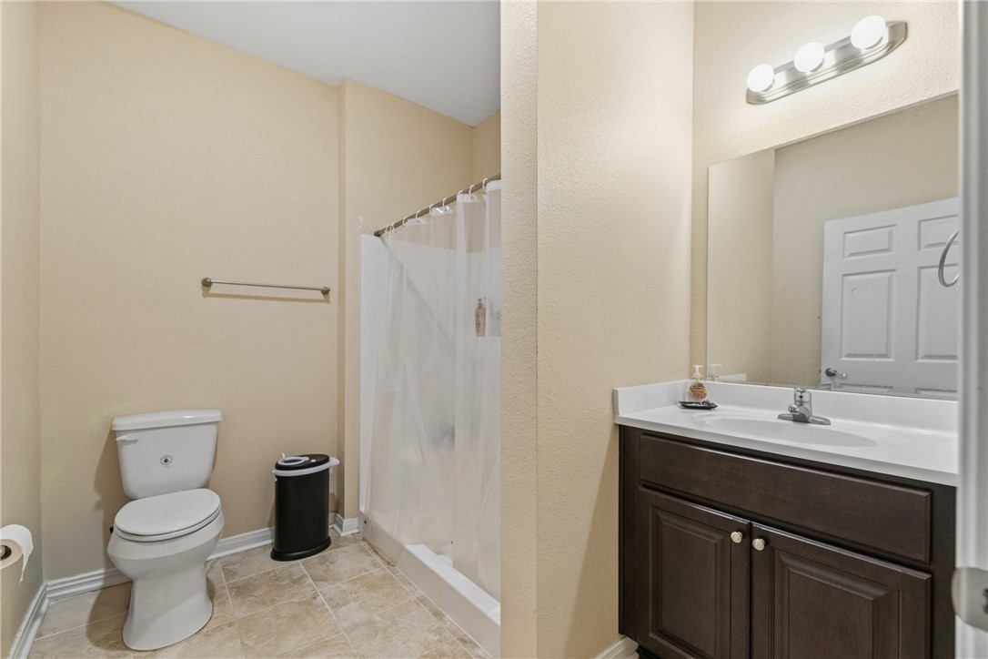 2025 Islla Dr Property Photo 9