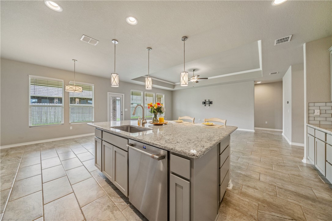 2538 Las Estrellas St Property Photo 12