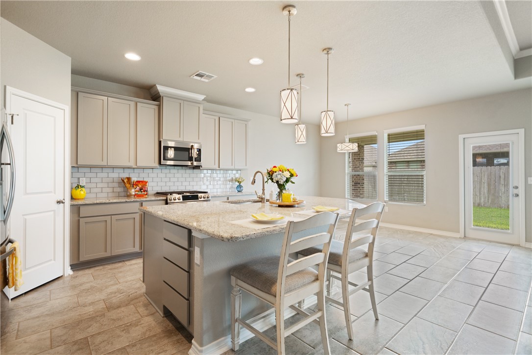 2538 Las Estrellas St Property Photo 17