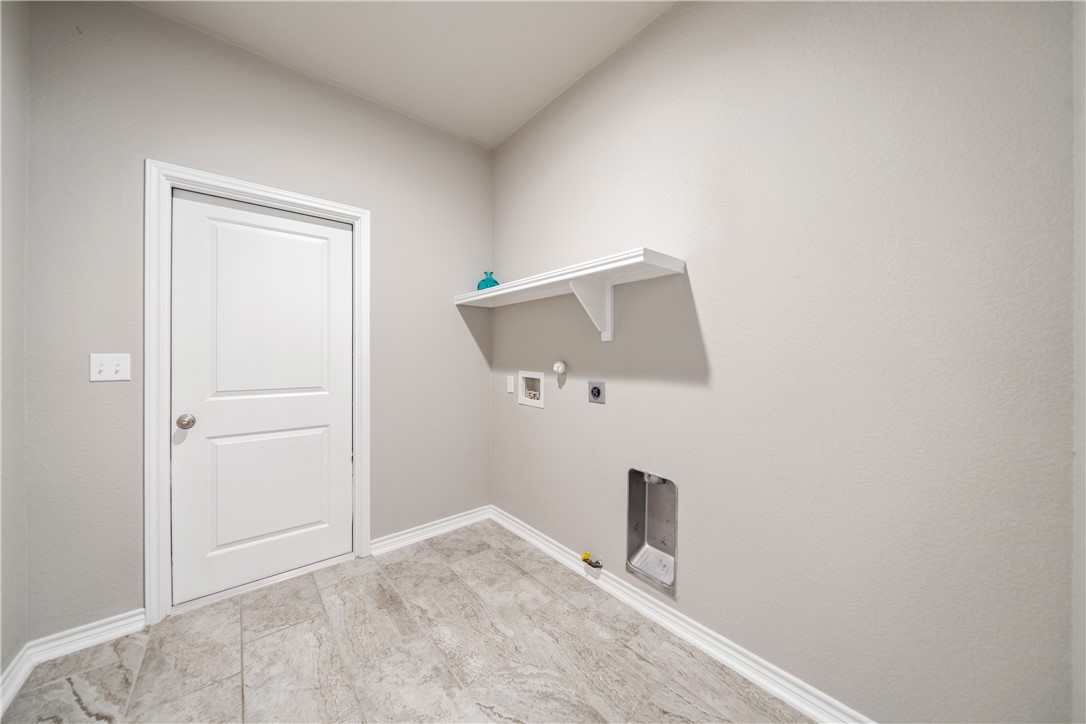 2538 Las Estrellas St Property Photo 34