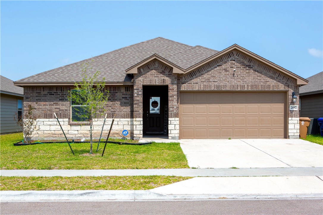 2682 Excelsior Blvd Property Photo 1