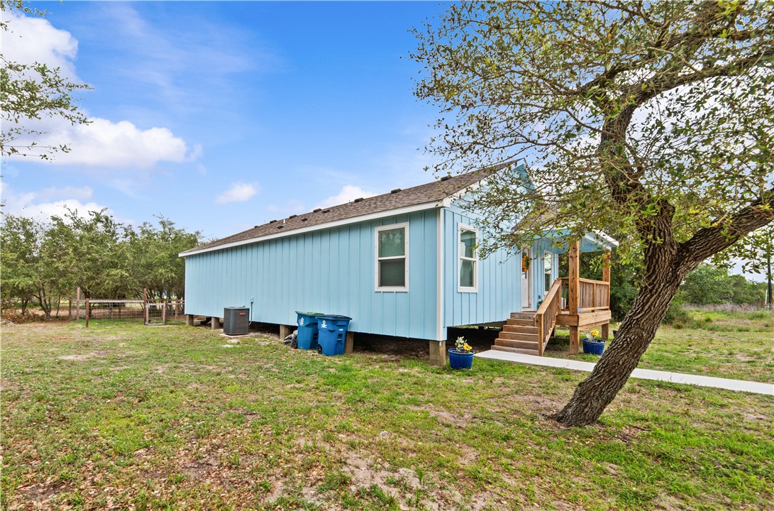 2111 Lone Star Property Photo 6