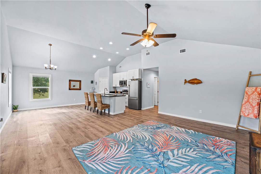 2111 Lone Star Property Photo 9