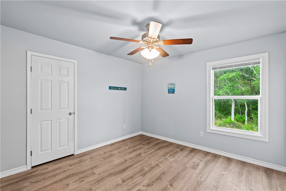 2111 Lone Star Property Photo 26