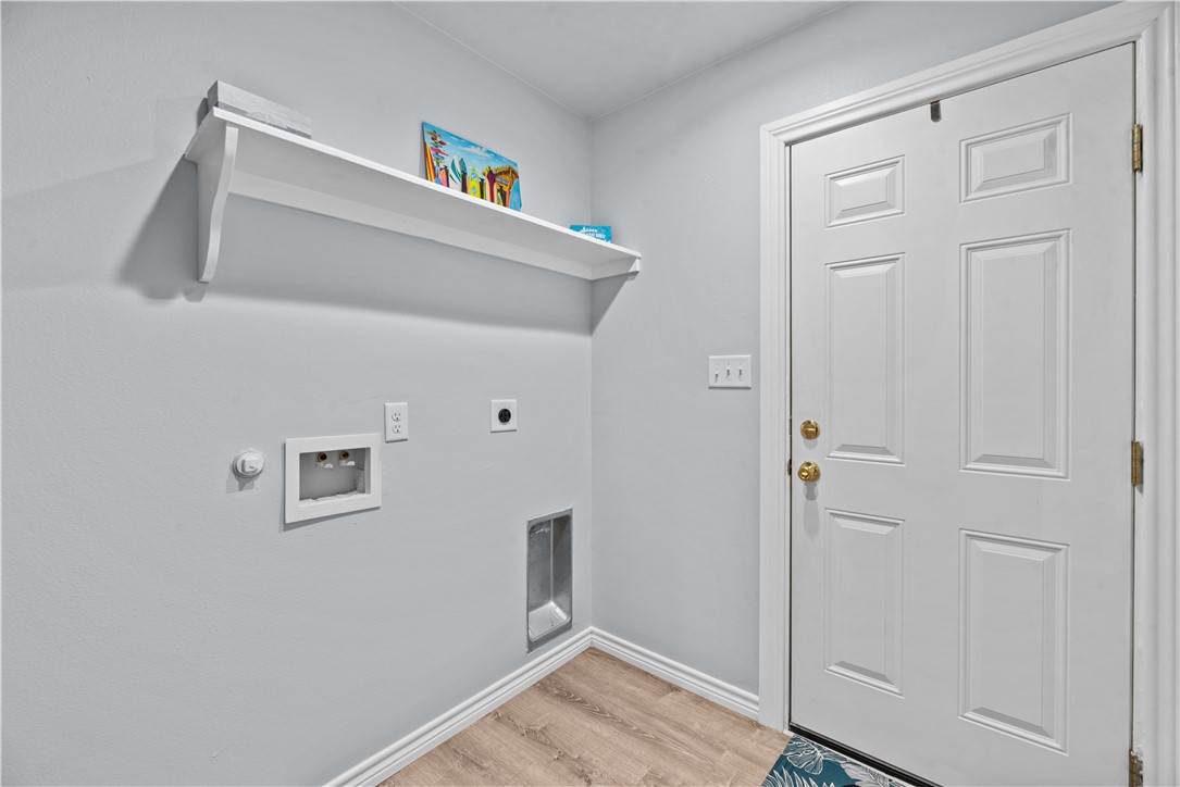 2111 Lone Star Property Photo 27