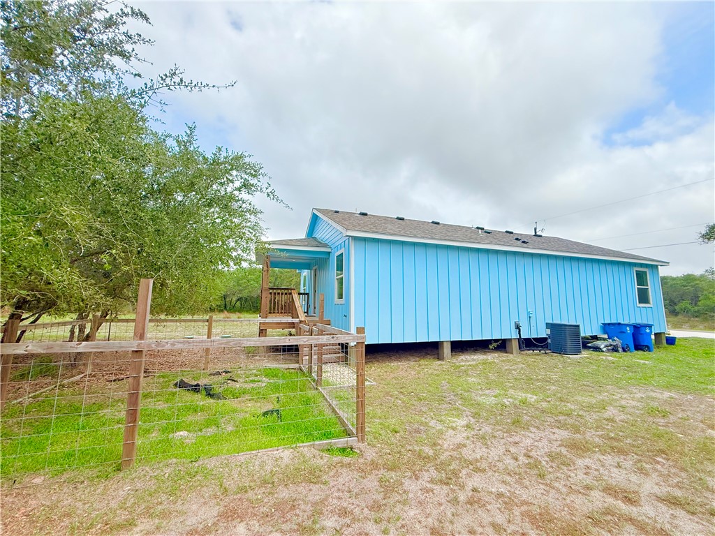 2111 Lone Star Property Photo 37