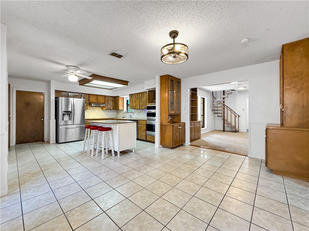 2413 Cricket Hollow St Property Photo 7