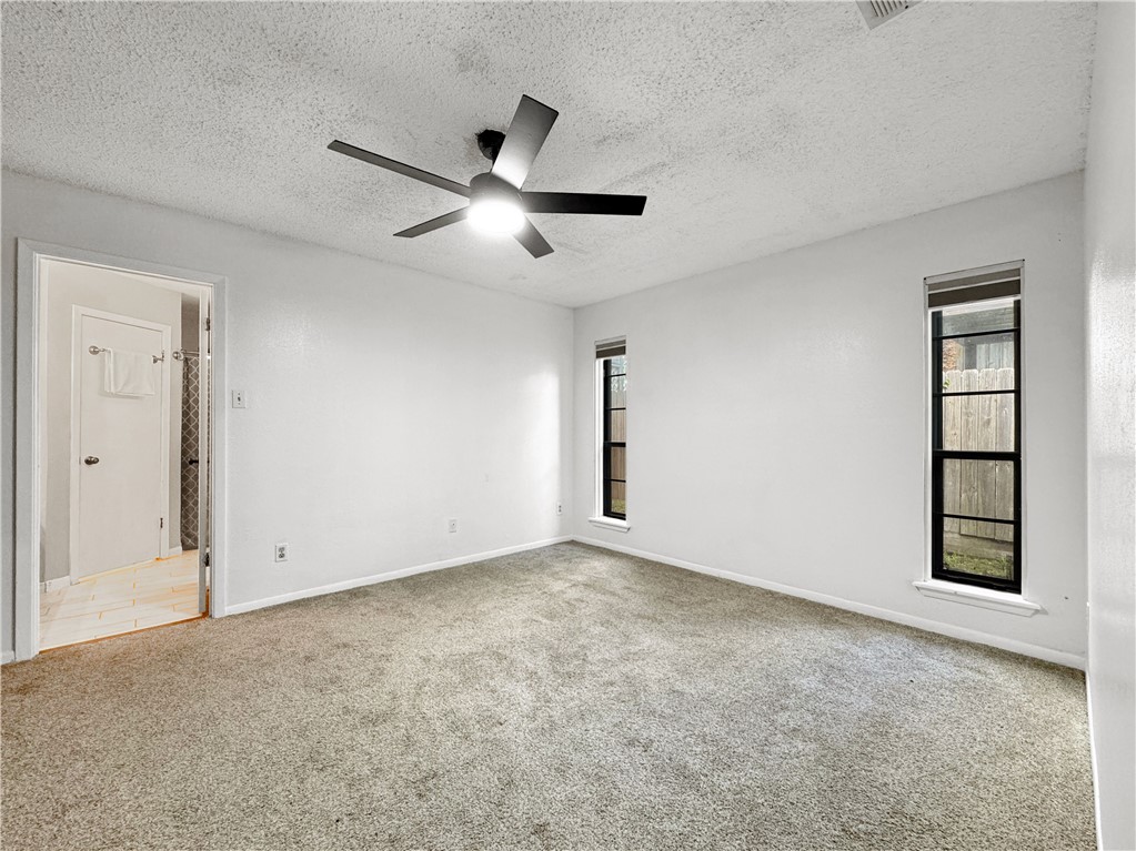 2413 Cricket Hollow St Property Photo 11