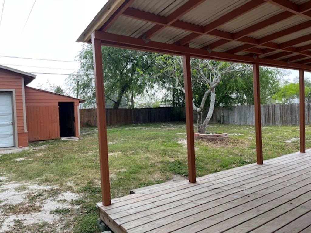 450 Skipper Lane Property Photo 6