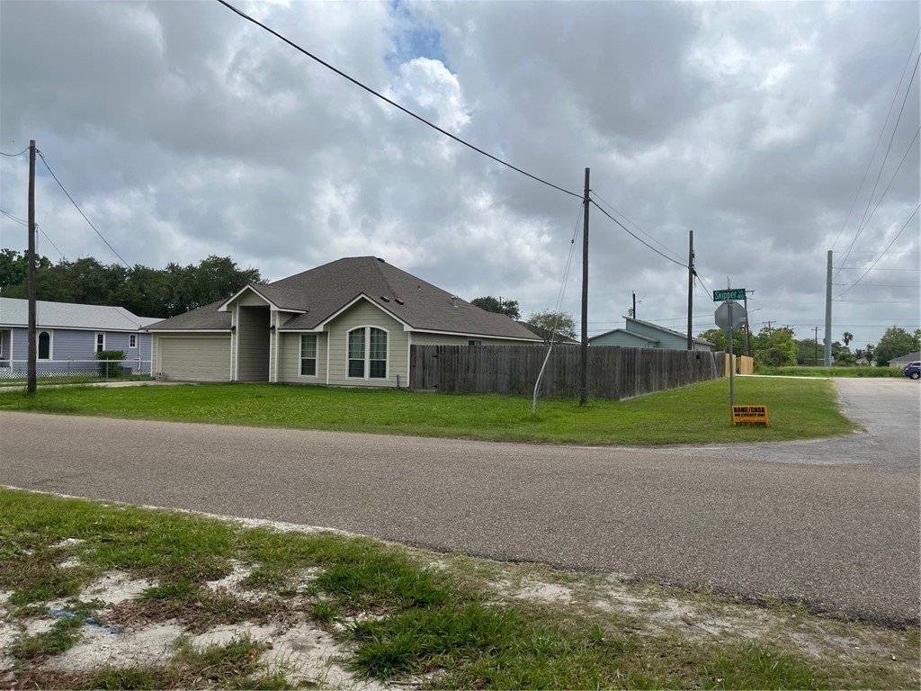 450 Skipper Lane Property Photo 25