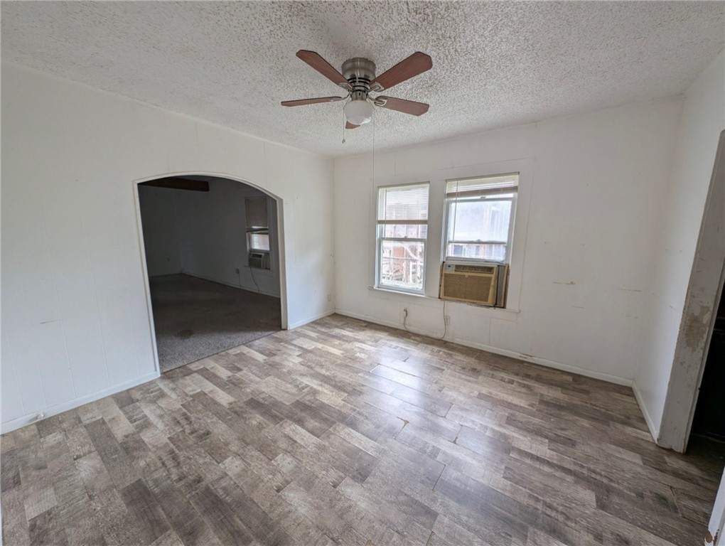 1114 11th St Property Photo 6