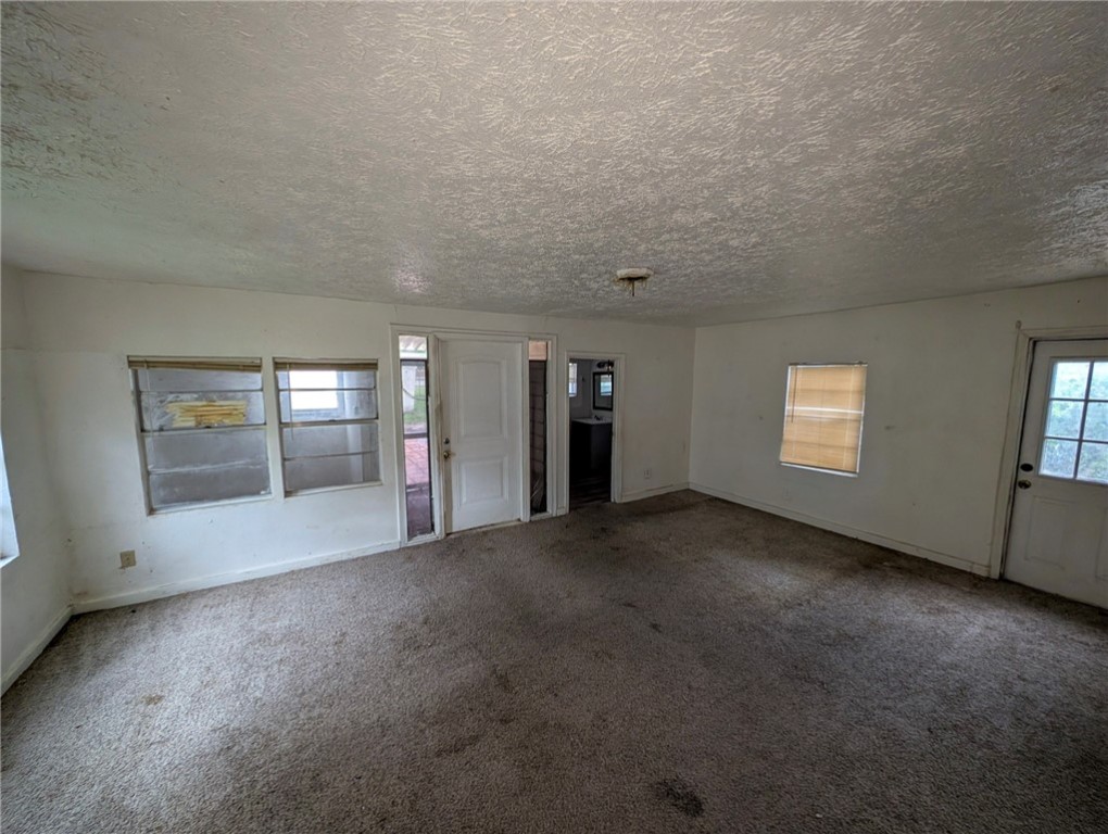 1114 11th St Property Photo 12