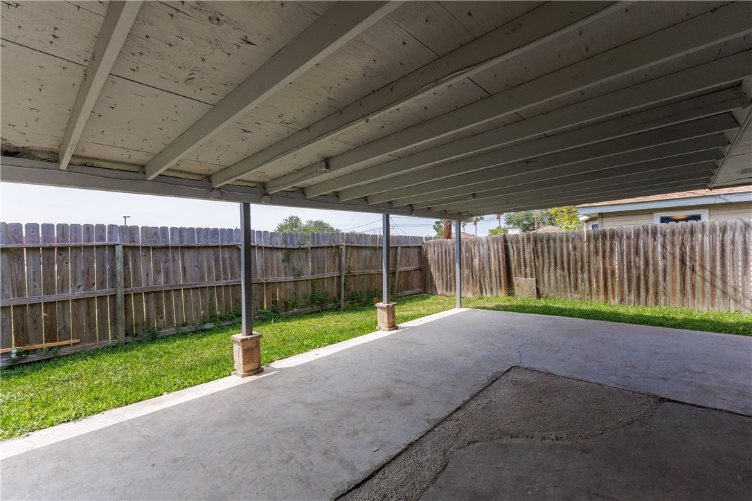 6117 Camwood Dr Property Photo 28