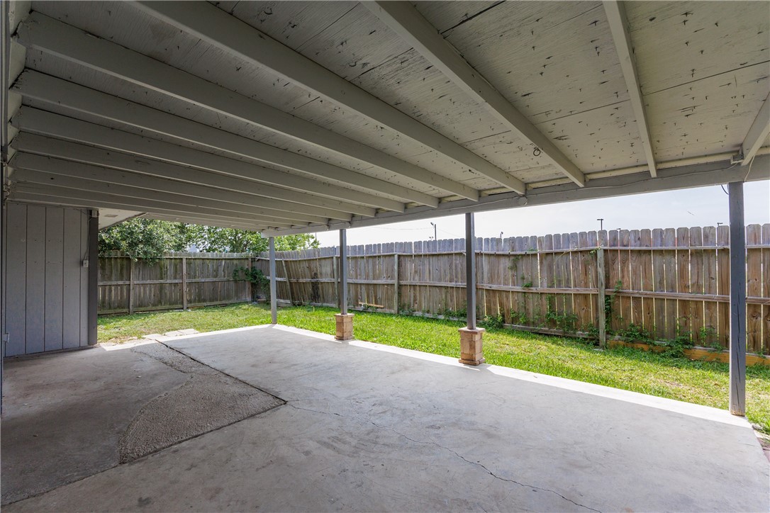 6117 Camwood Dr Property Photo 32