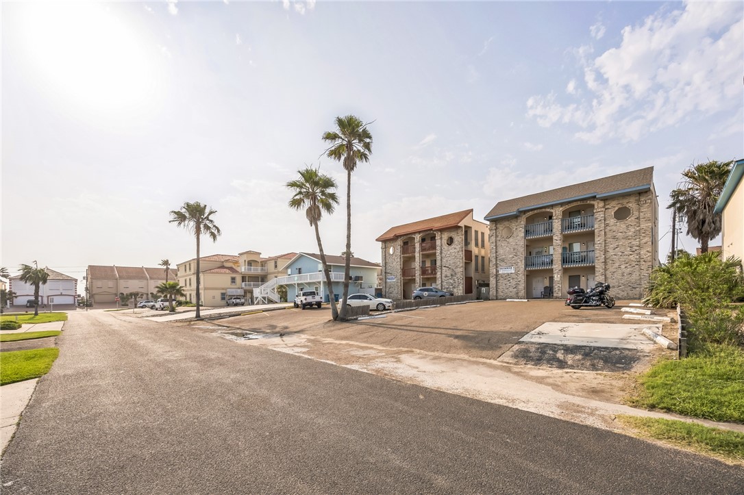 123 E Cora Lee Dr 301 Property Photo 1