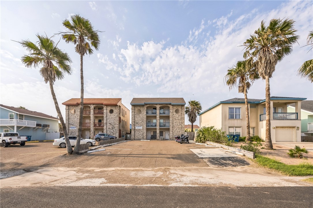 123 E Cora Lee Dr 301 Property Photo 2