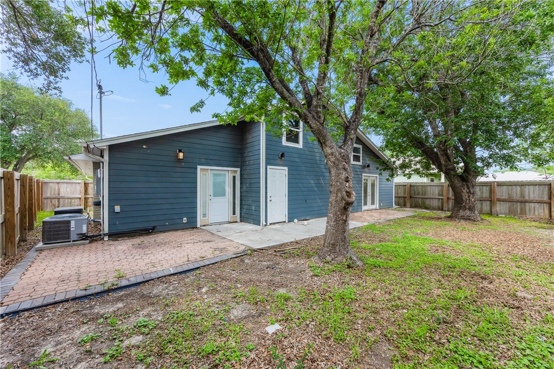 4925 Valley Stream Dr Property Photo 37