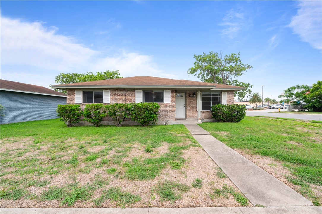 1729 Mermaid Dr Property Photo 2