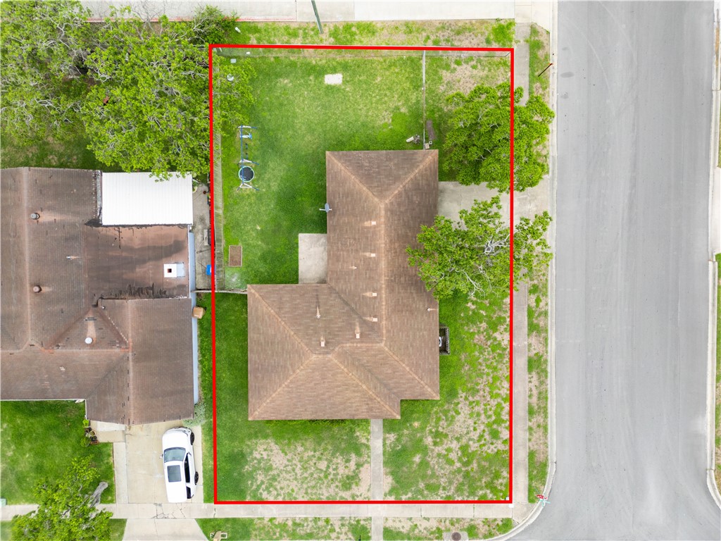 1729 Mermaid Dr Property Photo 3