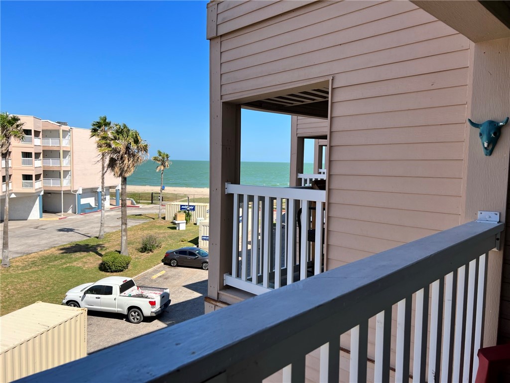 3938 Surfside Blvd 2225 Property Photo 4