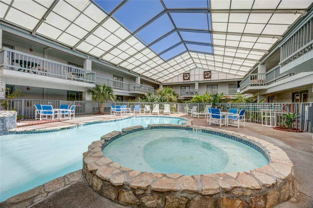 14825 Windward Dr 111 Property Photo 14