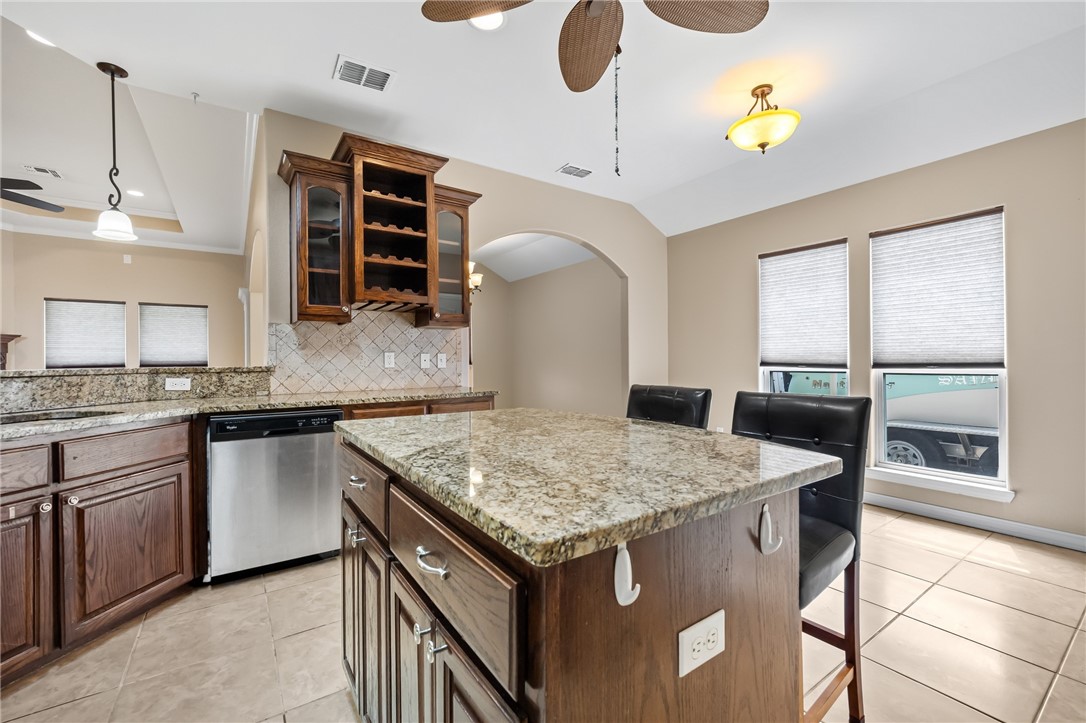 7406 Brush Creek Dr Property Photo 13